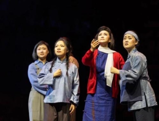 演出現(xiàn)場(chǎng)。學(xué)校供圖.jpg
